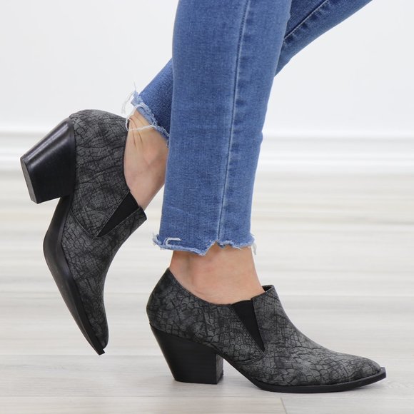 Shoes - Slip On Gray & Black Snake Texture Low Cut Booties